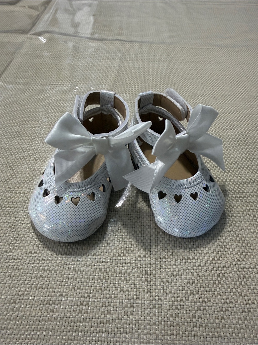 Little Me: Baby Girls White Sparkle Heart Mary Jane Shoes with Bows